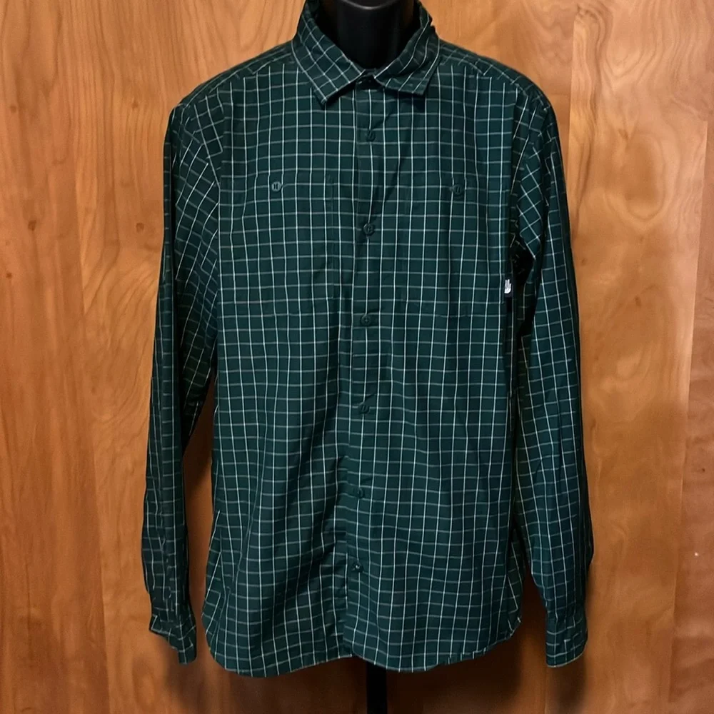 The North Face Medium Green White Button Down Dress Shirt